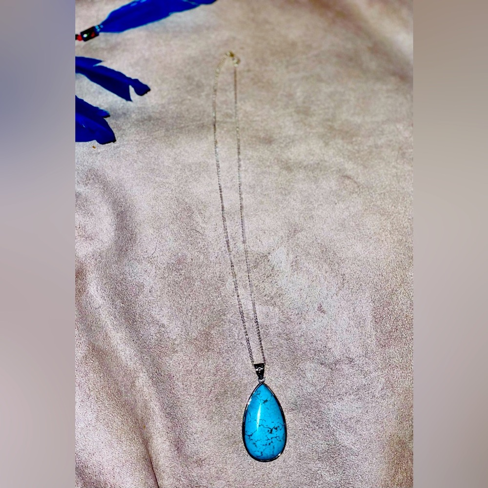 Turquoise Pendant Necklace